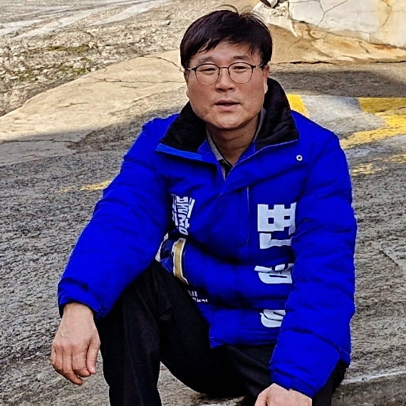  변광용거제시국회의원후보, 장승포 능포 일대를 걸었습니다.