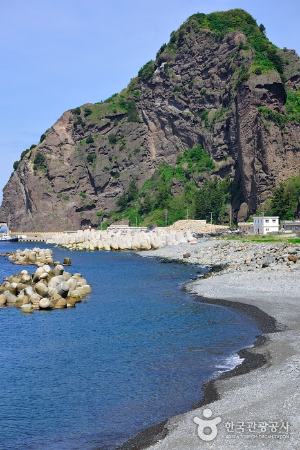 통구미몽돌해변