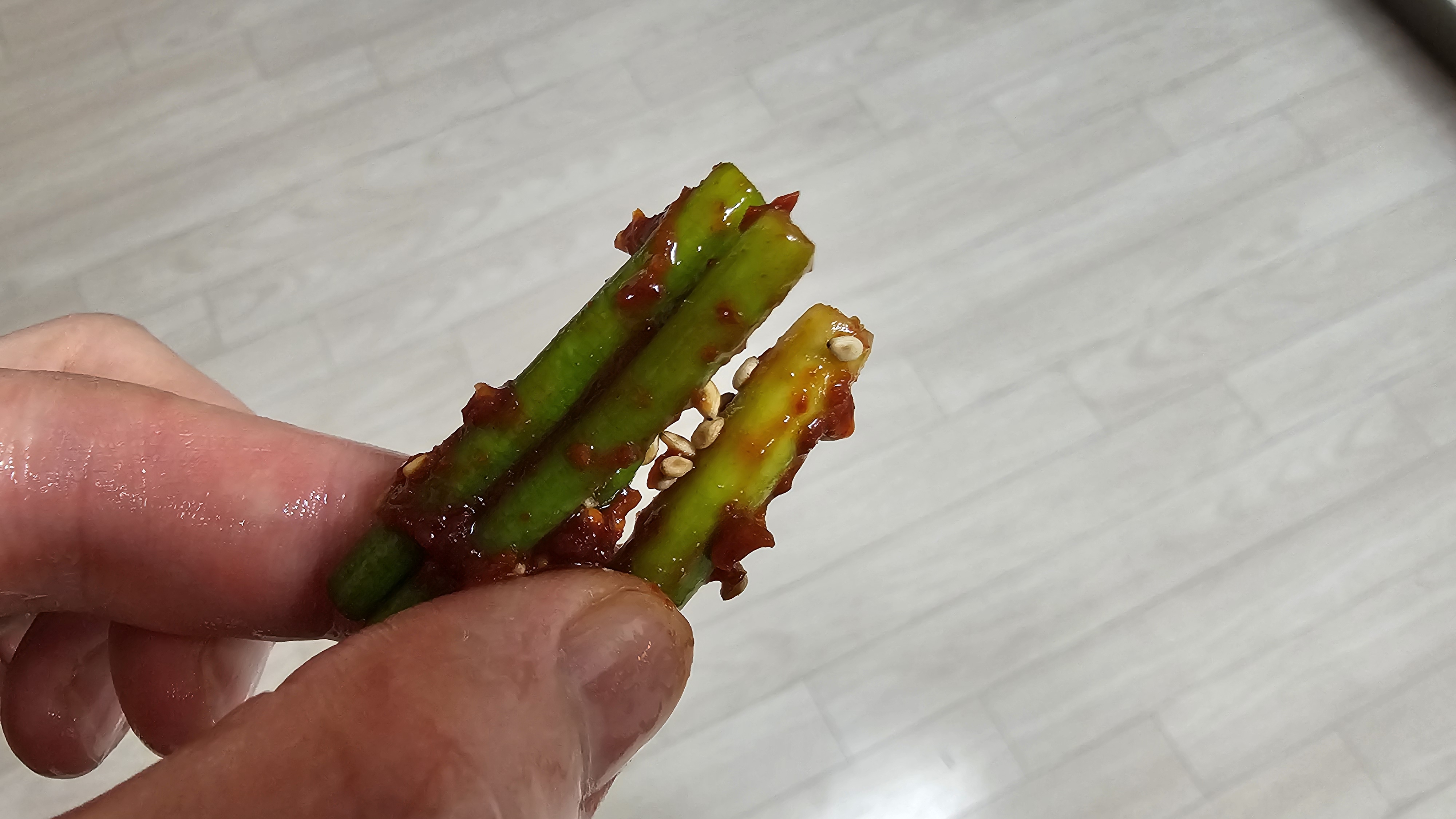 제철 밑반찬, 일주일이 행복한 마늘쫑무침