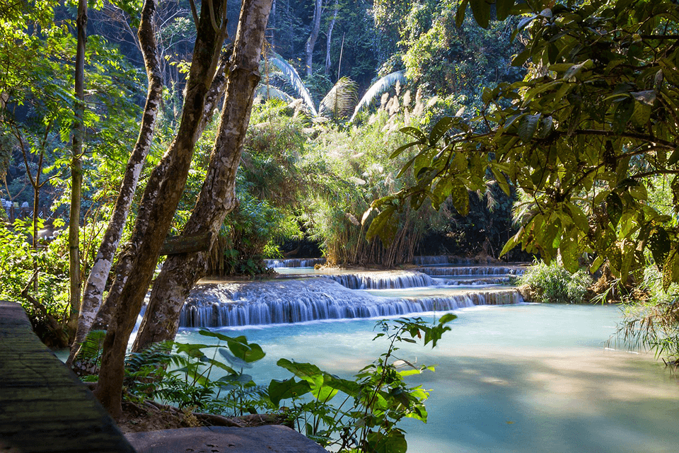 lao-2561534_1280-waterfall-freestock-960px-compressed-1.png