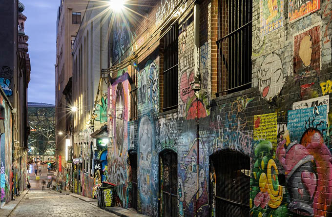 호시어 레인 (Hosier Lane)