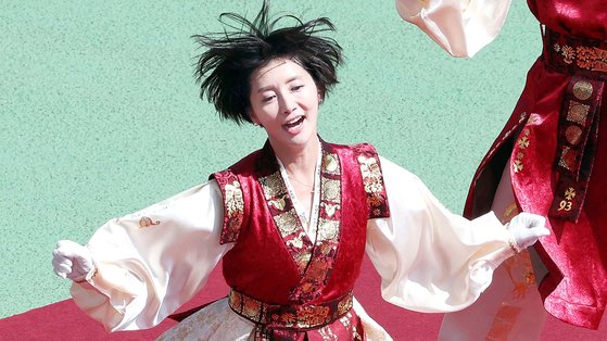  12년만에 공개석상에 등장한 한성주…연예계 복귀?