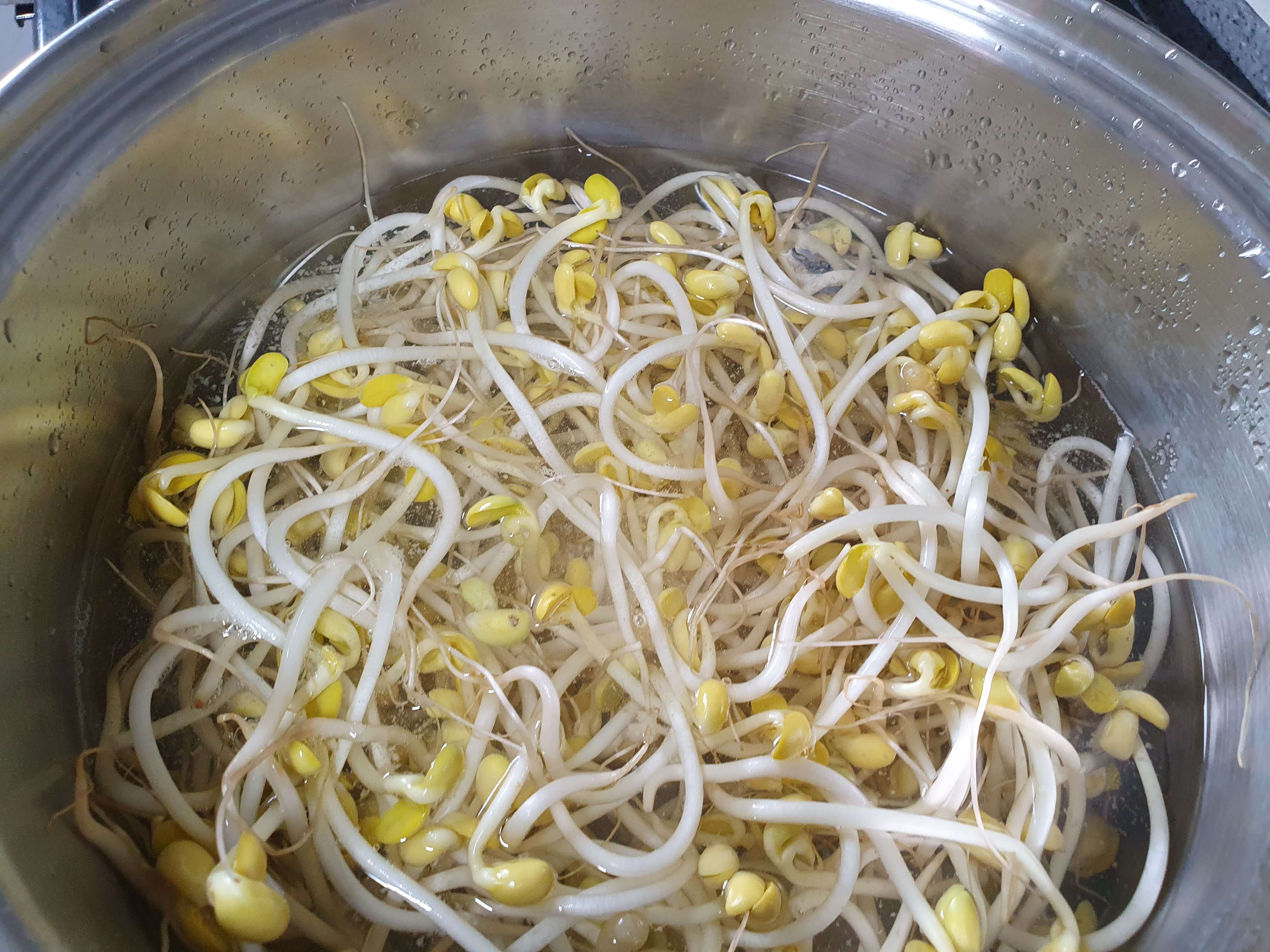 콩나물국 맛있게 만드는 방법3