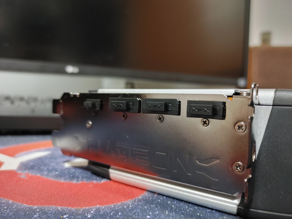 라데온RX6800XT 그래픽카드 3