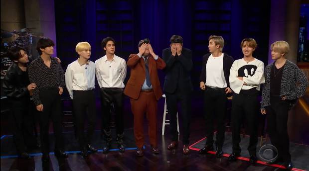  숨바꼭질하는 방탄소년단