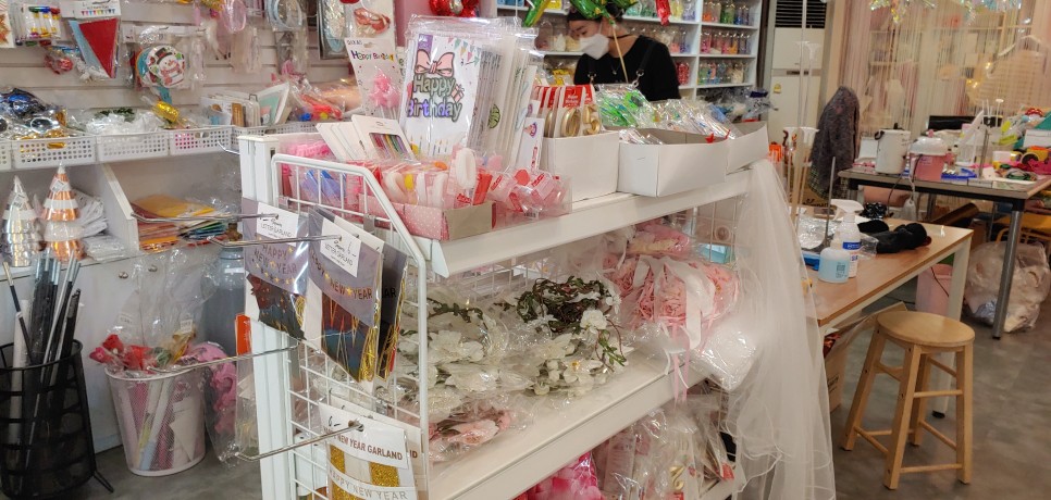 선물 받은 현서의 표정 청주 이벤트 풍선 뜻밖의 20