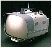 세계 최초의 휴대 트랜지스터 TV. TV8-301