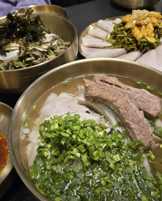 SBS 생방송 투데이 3772회 &ndash; 막퍼주는 집 성수동 돼지곰탕 맛집 위치 총정리
