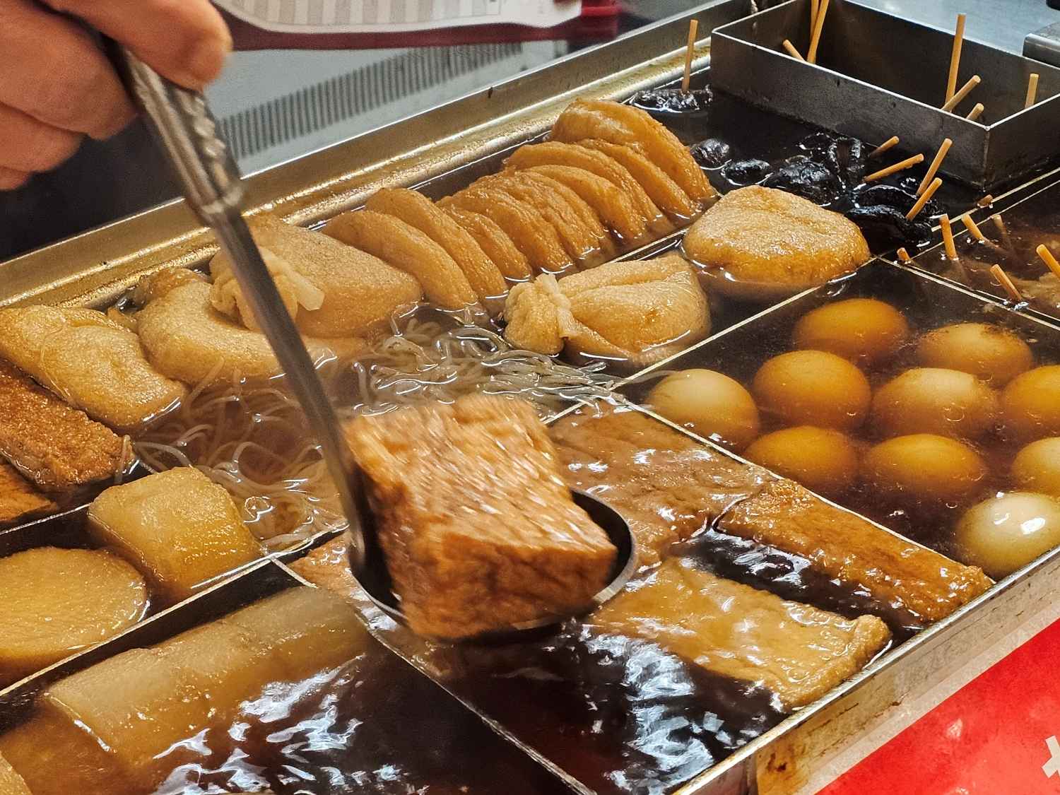 후쿠오카 24시간 기타큐슈 대표 먹거리 현지인 소울푸드 스케상 우동 맛집 추천 고쿠라역 점심 우오마치