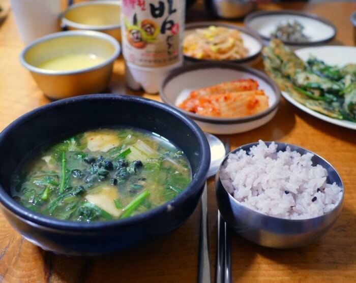 생방송투데이 외국인의 밥상 충북 영동군 황간 다슬기 국밥 맛집 원조동해식당 생방송투데이 3775회