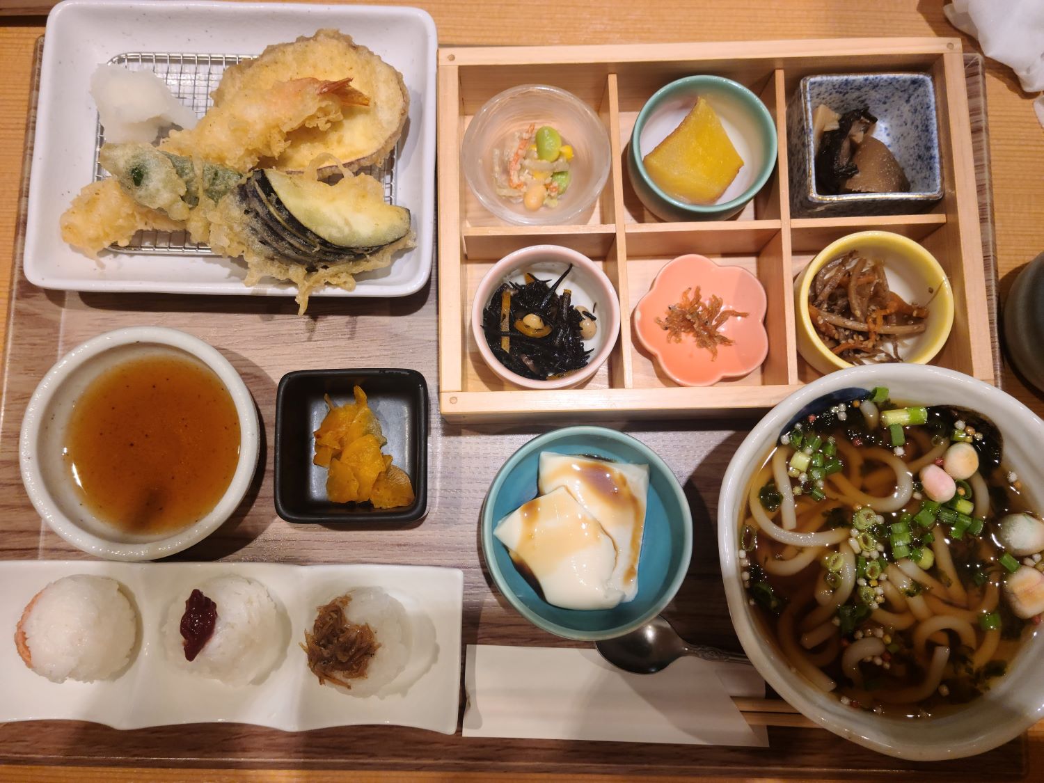 우동 정식
