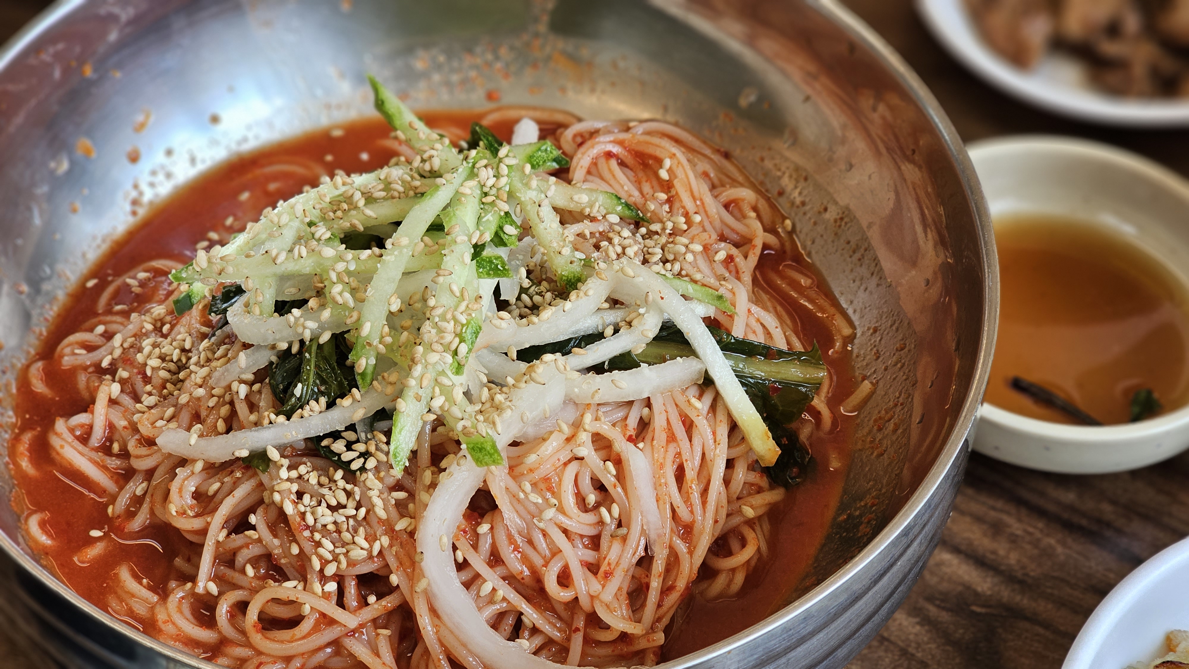  [전경희비빔잔치국수] 날씨가 더워지면 국수로 입맛을 싸악
