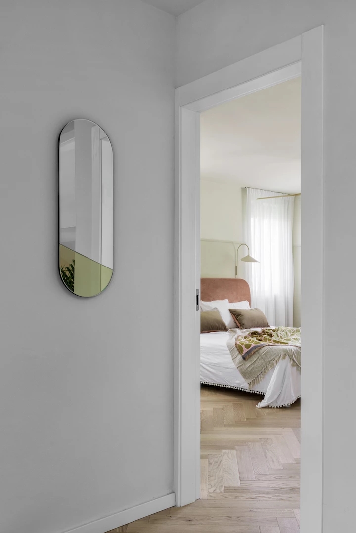 예쁜 거실 인테리어 천장 실링팬 설치한 스킵플로어 12