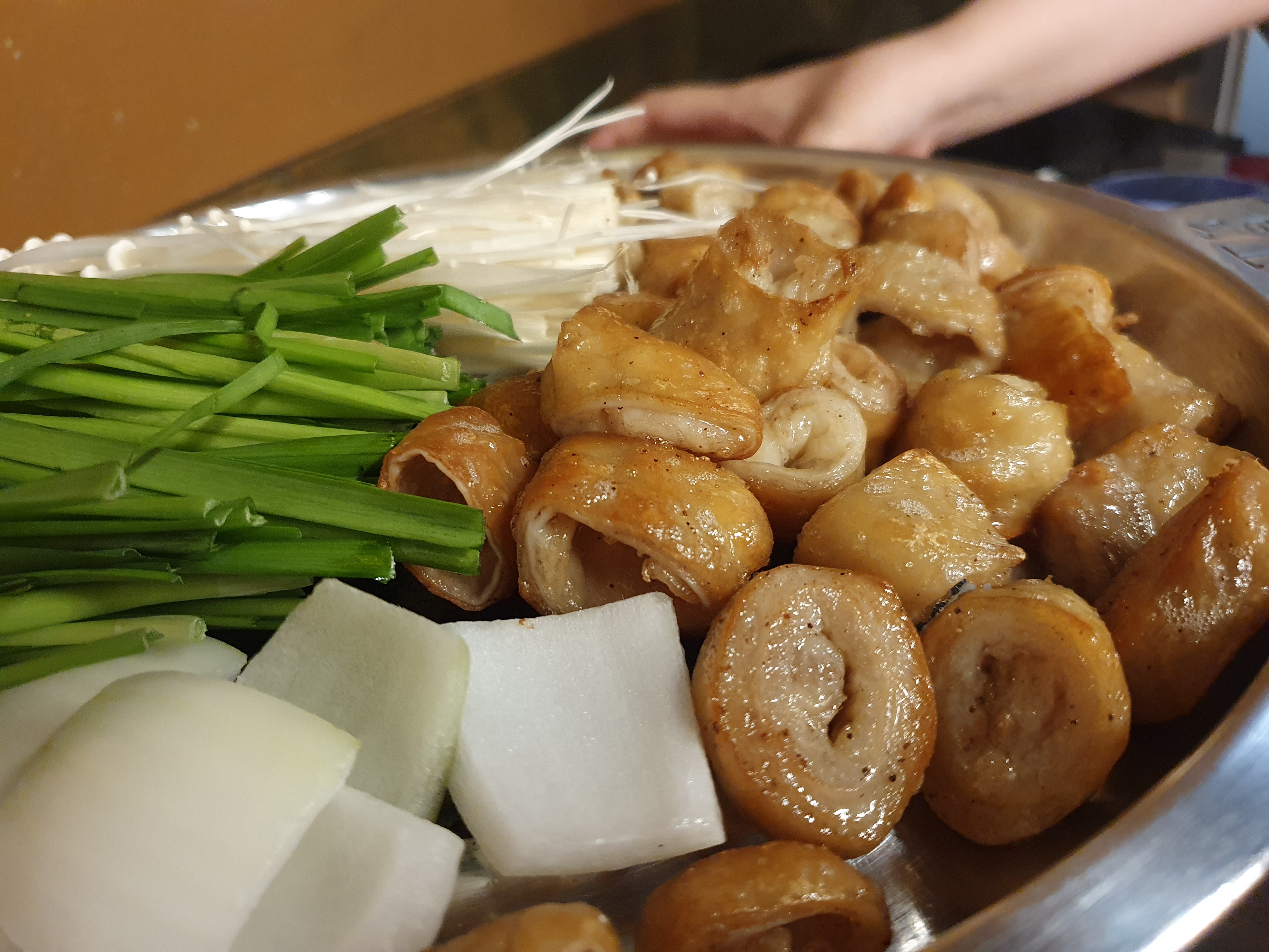  막창 초보도 맛있게 먹을 것 같은 깔끔한 맛, 방화 하우돈곱창