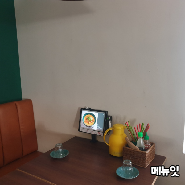  마담타이 신사점 강남구 테이블오더 메뉴잇 설치 사례