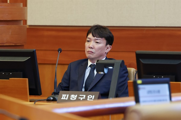 이정섭