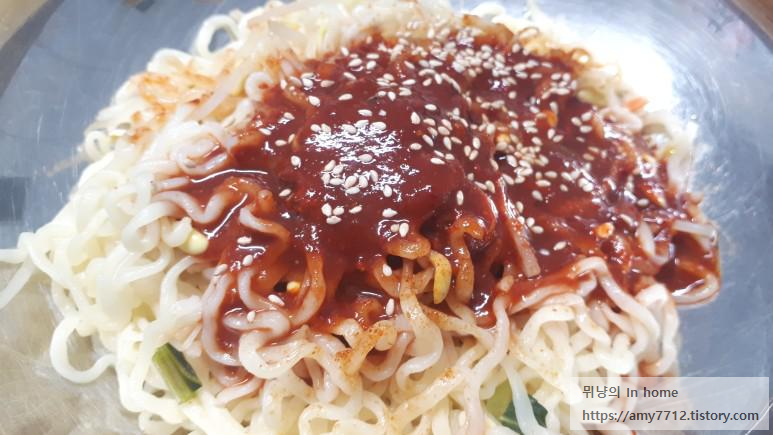  백파더 레시피로 만든 요리 _ 콩나물 비빔 라면 정식