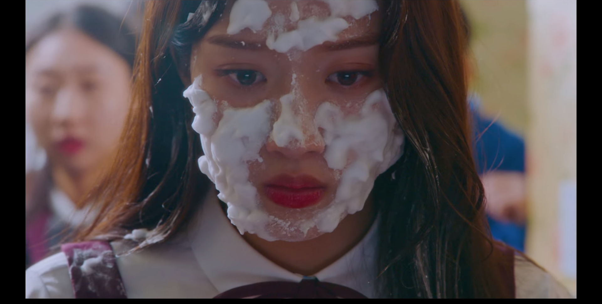 울고 있는 임주경