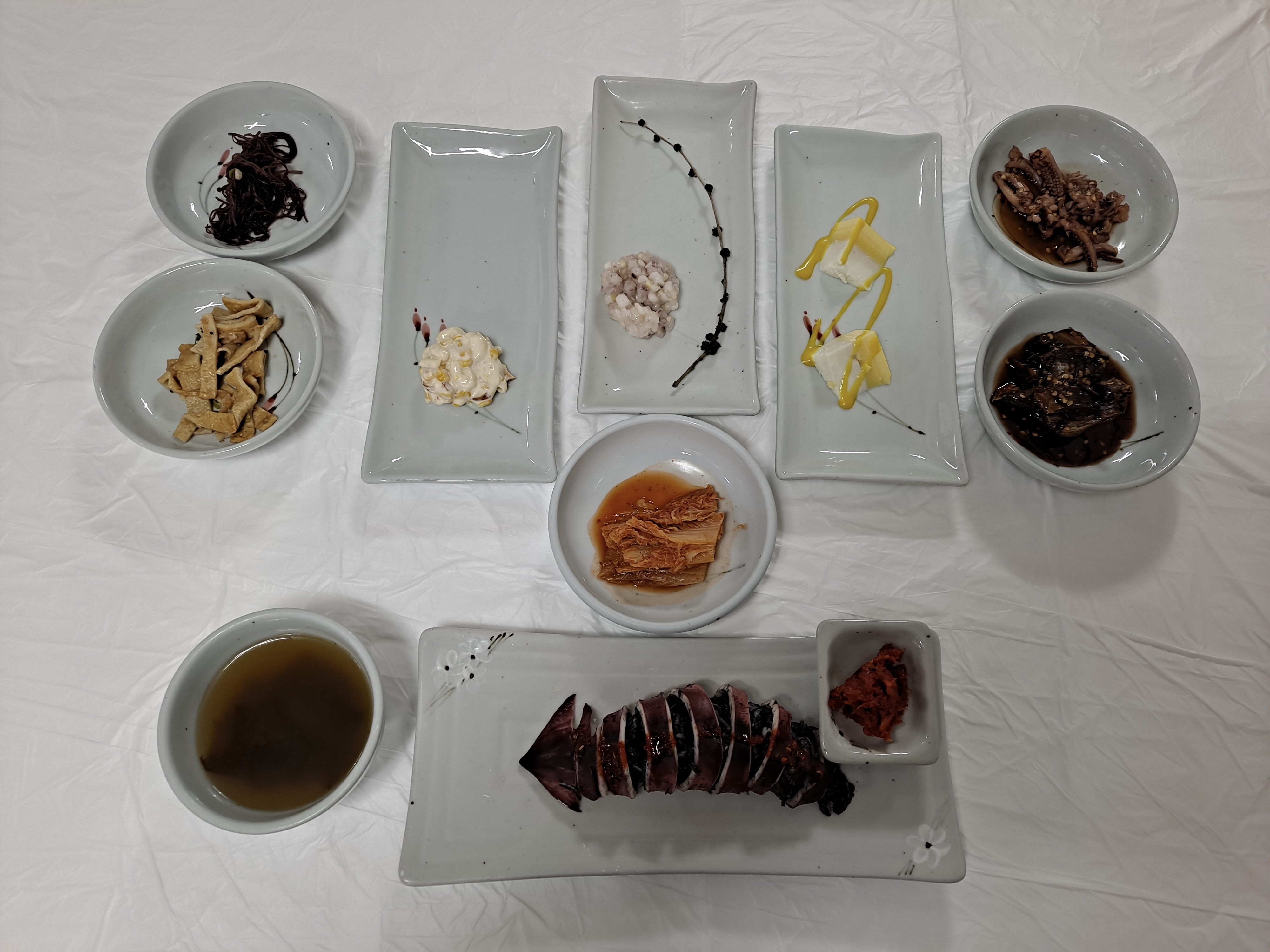  담백하고 고소한 맛, 오징어먹물순대