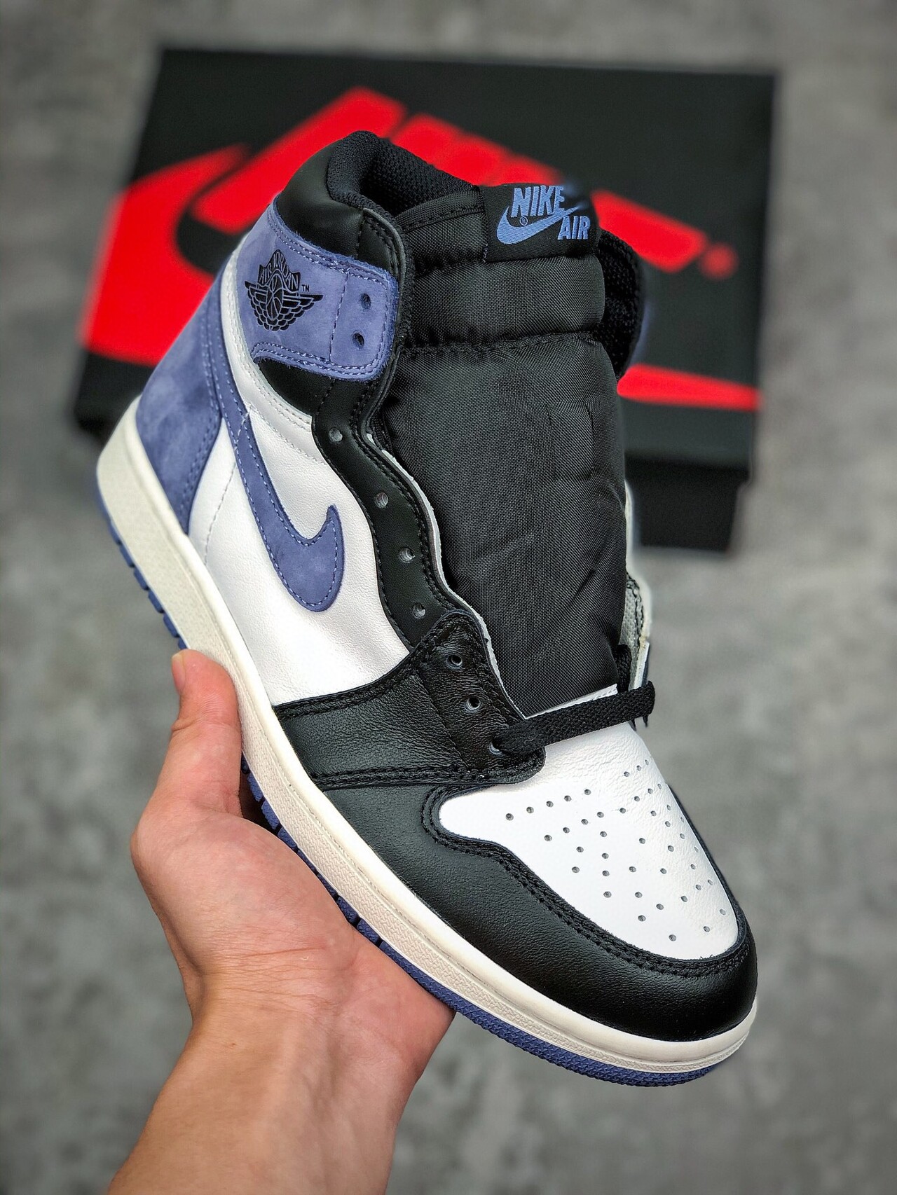  [NIKE] S2 나이키 에어 조던1 레트로 하이 OG 블루문 BLUE MOON 555088-115