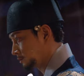 원경 이현욱