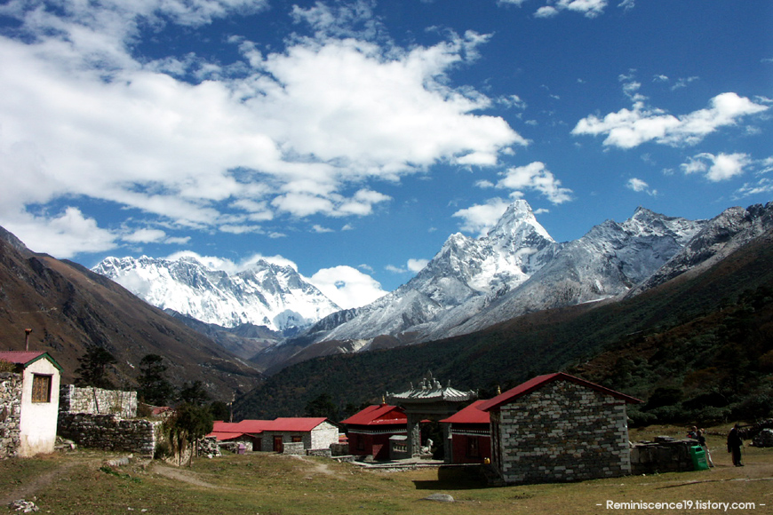 에베레스트트레킹-평화로운-티앙보체풍경