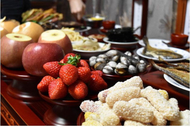  명절 때 몸에 좋은 음식과 나쁜 음식 그리고 건강하게 보내기 팁
