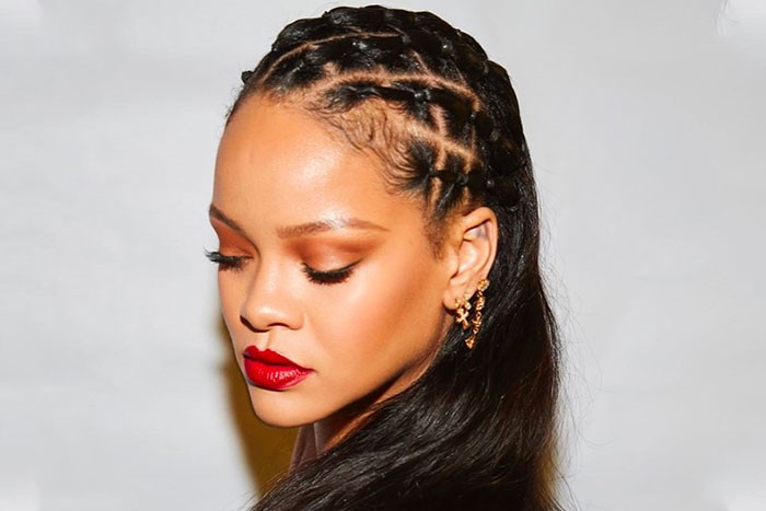  RIHANNA SCOOTER 부상