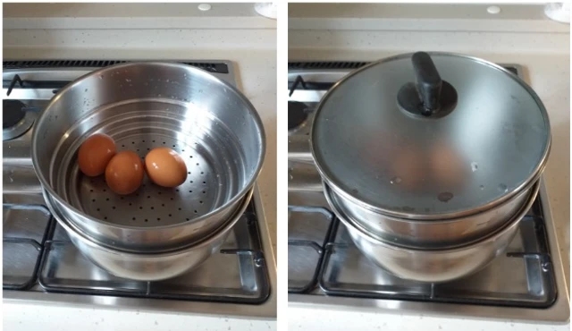 물이 끓기 시작하면 계란을 올려 놓습니다.
