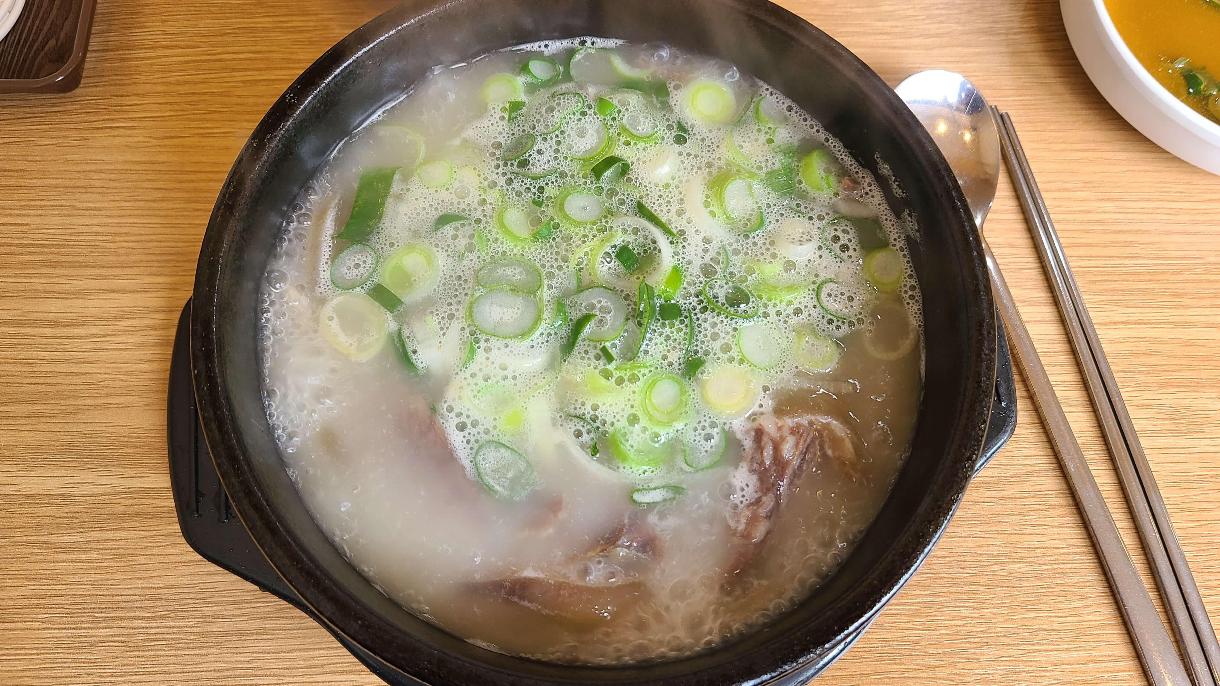 정든한우-소머리국밥