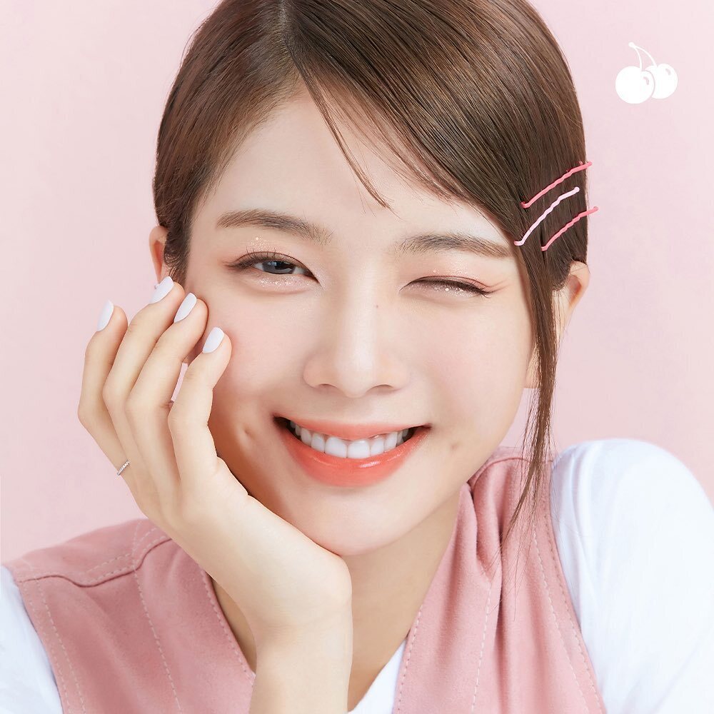  화장품 광고 모델 된 노정의