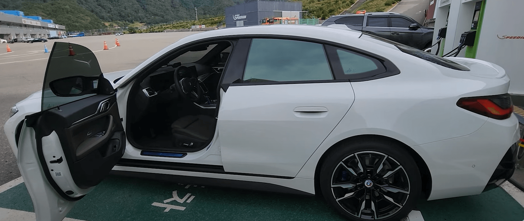 BMW i4 전기차 가격 보조금 할인