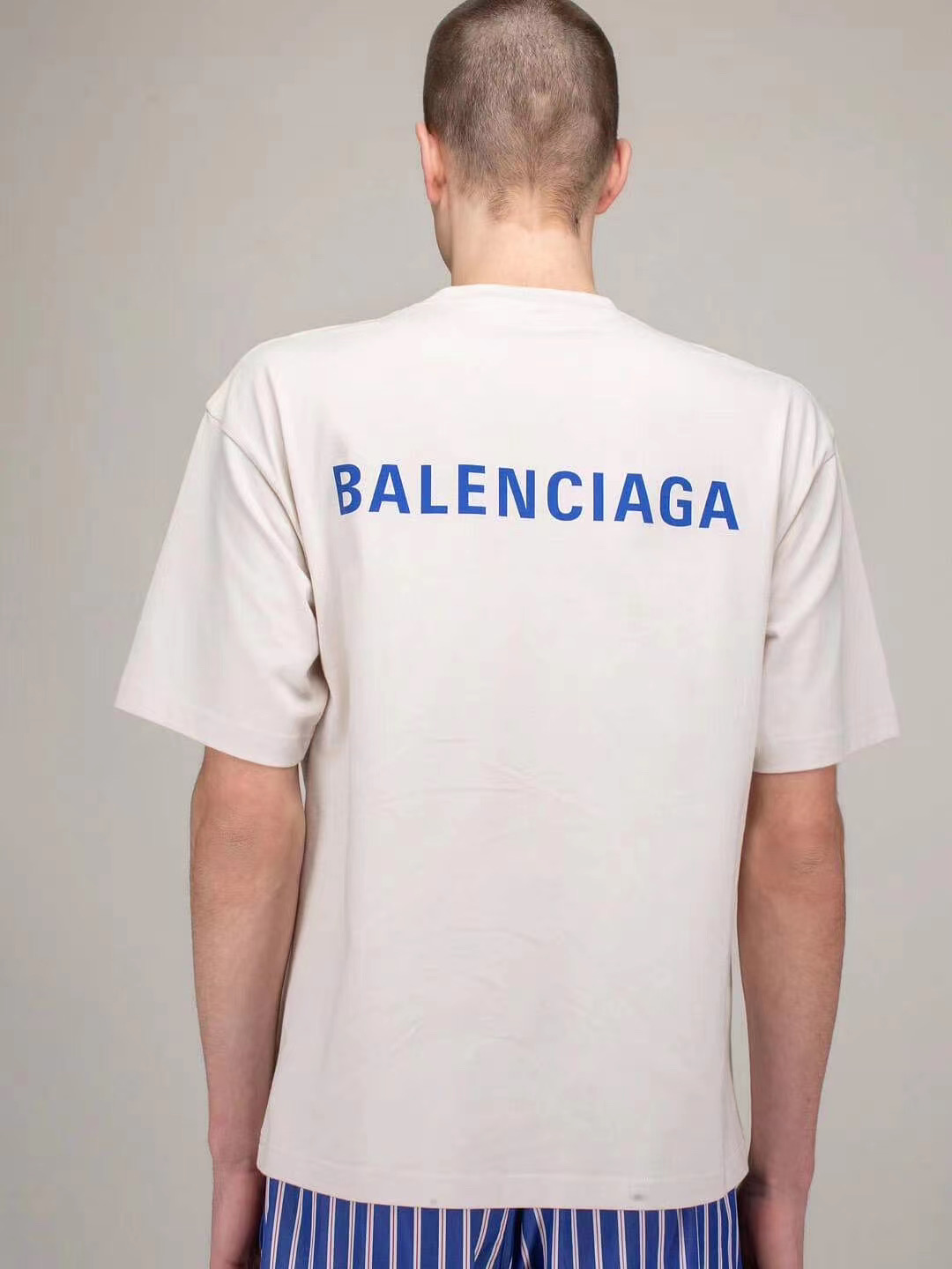  [BALENCIAGA] 발렌시아가 로고 반팔 티셔츠 612966 TIVG5 9055