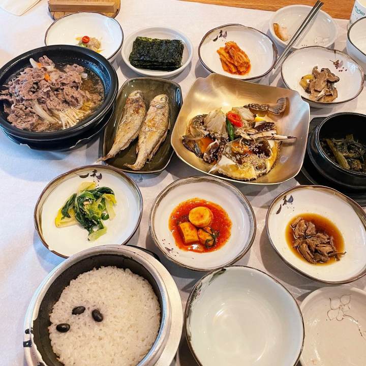 이천쌀밥 궁중음식 전문가 보리굴비 간장게장 떡갈비 불고기 한정식 이천 맛집
