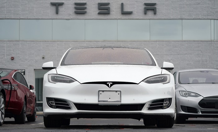 테슬라(Tesla) vs 리비안(Rivian)&#44; 전기 자동차 법적 대결