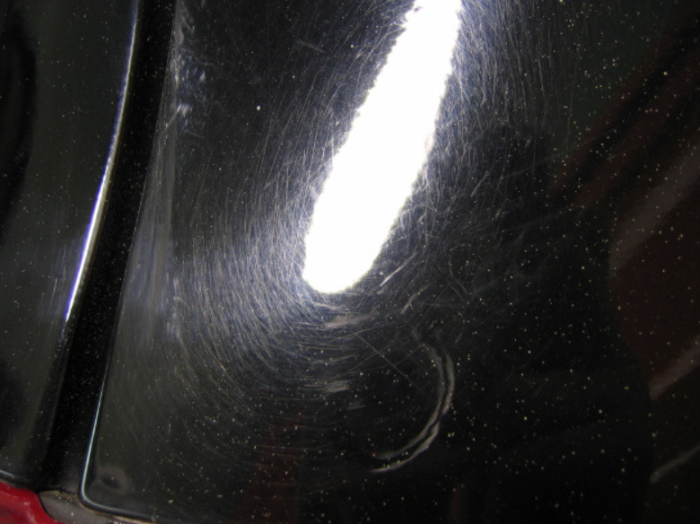자동 세차로 인한 차량 외부 흠집 2
