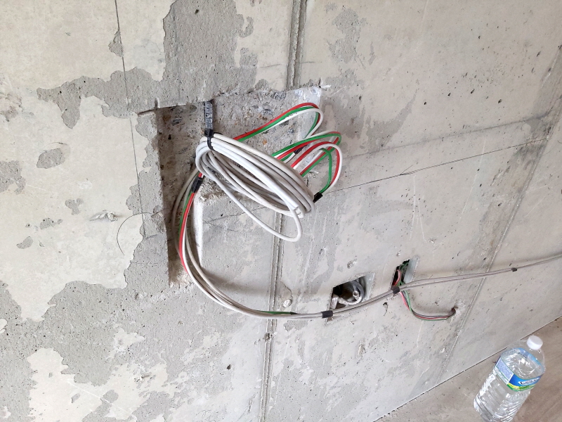 거실 벽면에 매입 박스를 시공한 무몰딩 인테리어 용인시 아파트 거실 리모델링 - 14