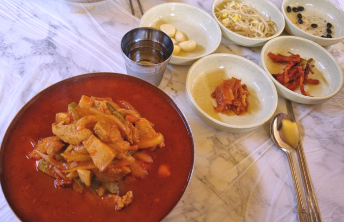 평동 명화식육식당