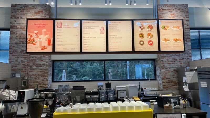 핸즈커피 남구미IC점 1층 데스크