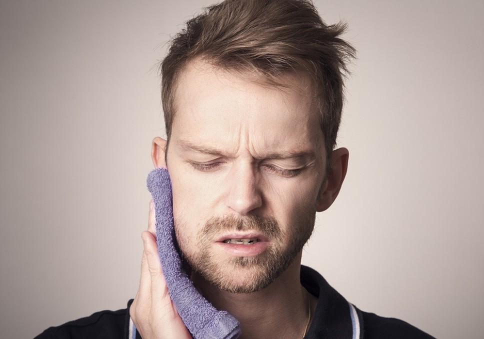 치통의 원인 및 진통제&#44; 치통이 심할때 통증 완하하는 법