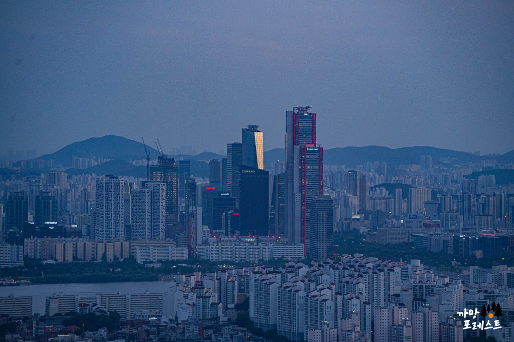 서울 남산타워 여의도 빌딩