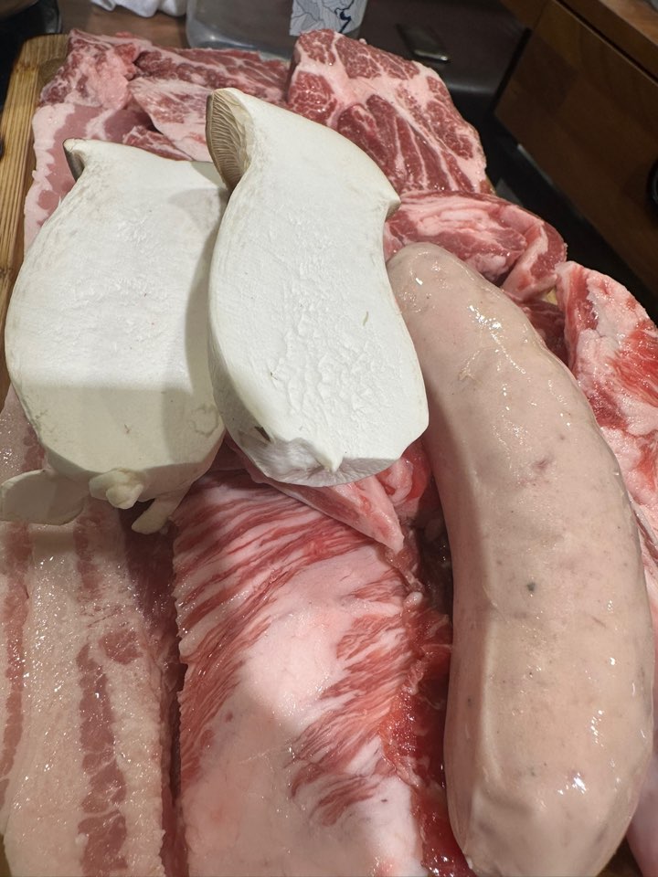 흑돼지삼백식당천곡점 이미지