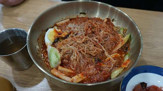 5500원 물냉면 비빔냉면