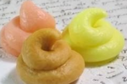  초록색 변과 녹색 변 원인과 이유? 신생아 초록색 변까지 알아봅시다.