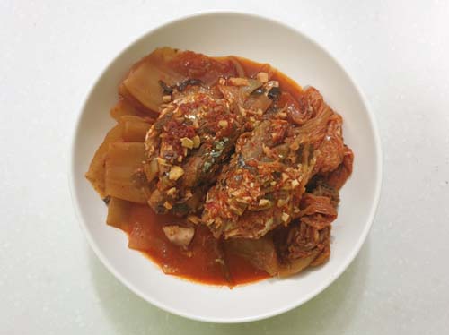  통조림으로 고등어김치찜 만들기 / Braised Mackerel and Kimchi