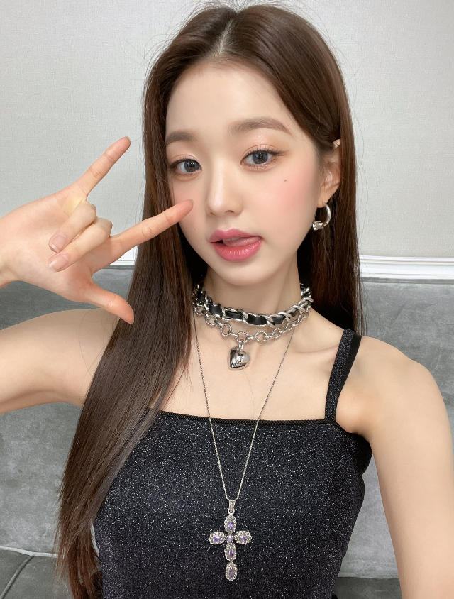 아이브(IVE) 장원영 SNS 사진 19