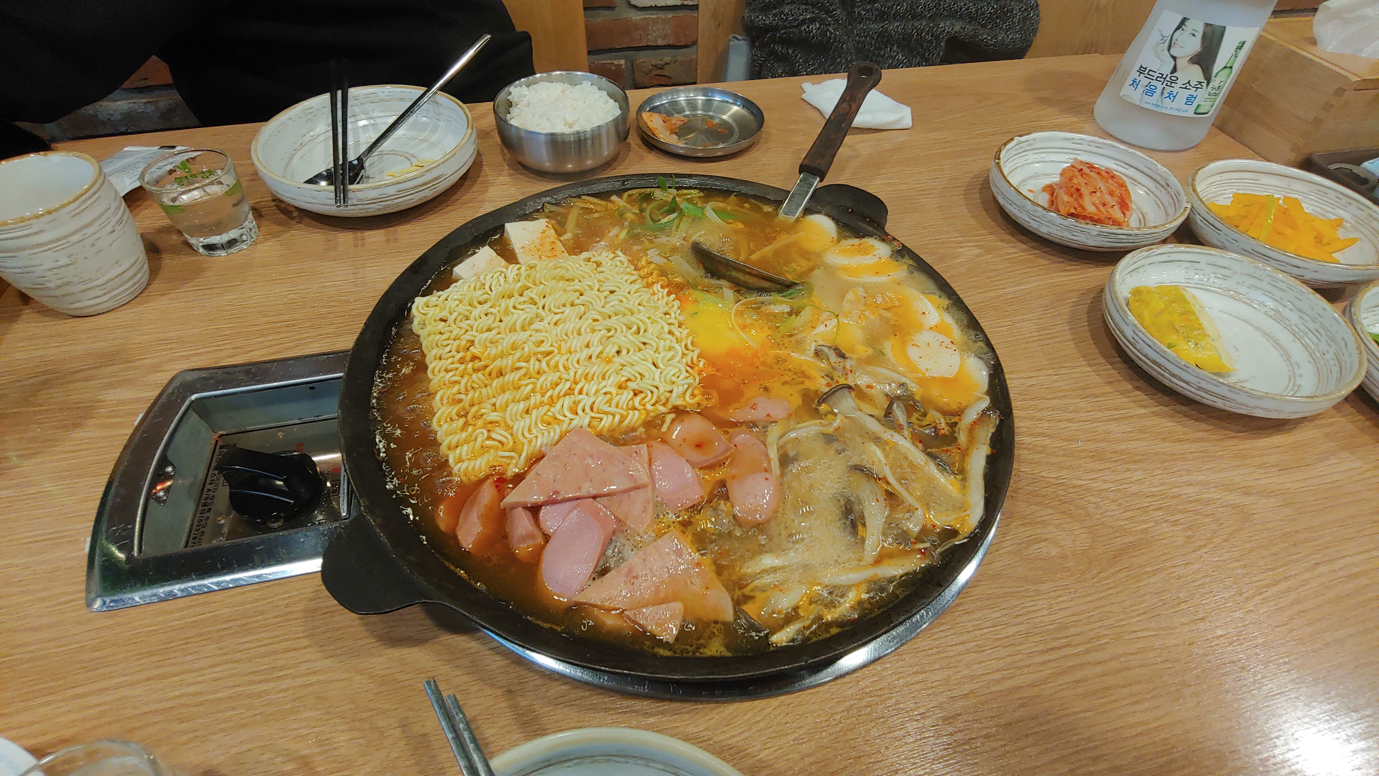  석촌역 뒷골목 부대찌개 맛집, 김삼부대