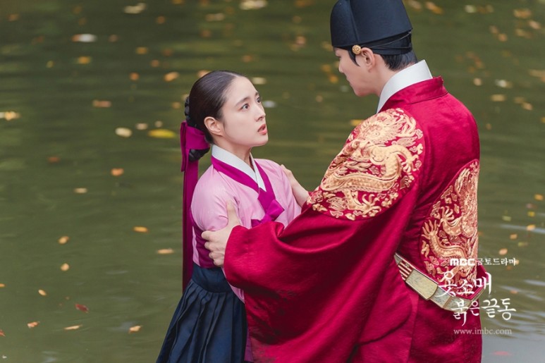 16화-17화 연속방송 시청률공 약이행 정오의 희망곡 스페셜 DJ옷소매 빨간 가장자리 14화-15화 줄거리 16화 예고 1월 1일