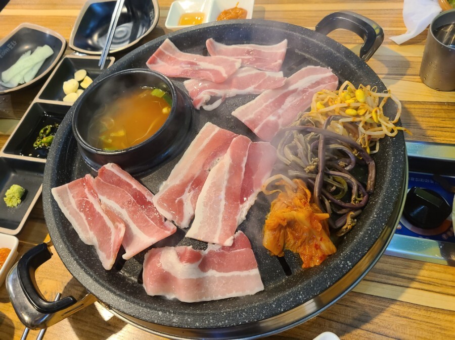 대패삼겹살 이미지