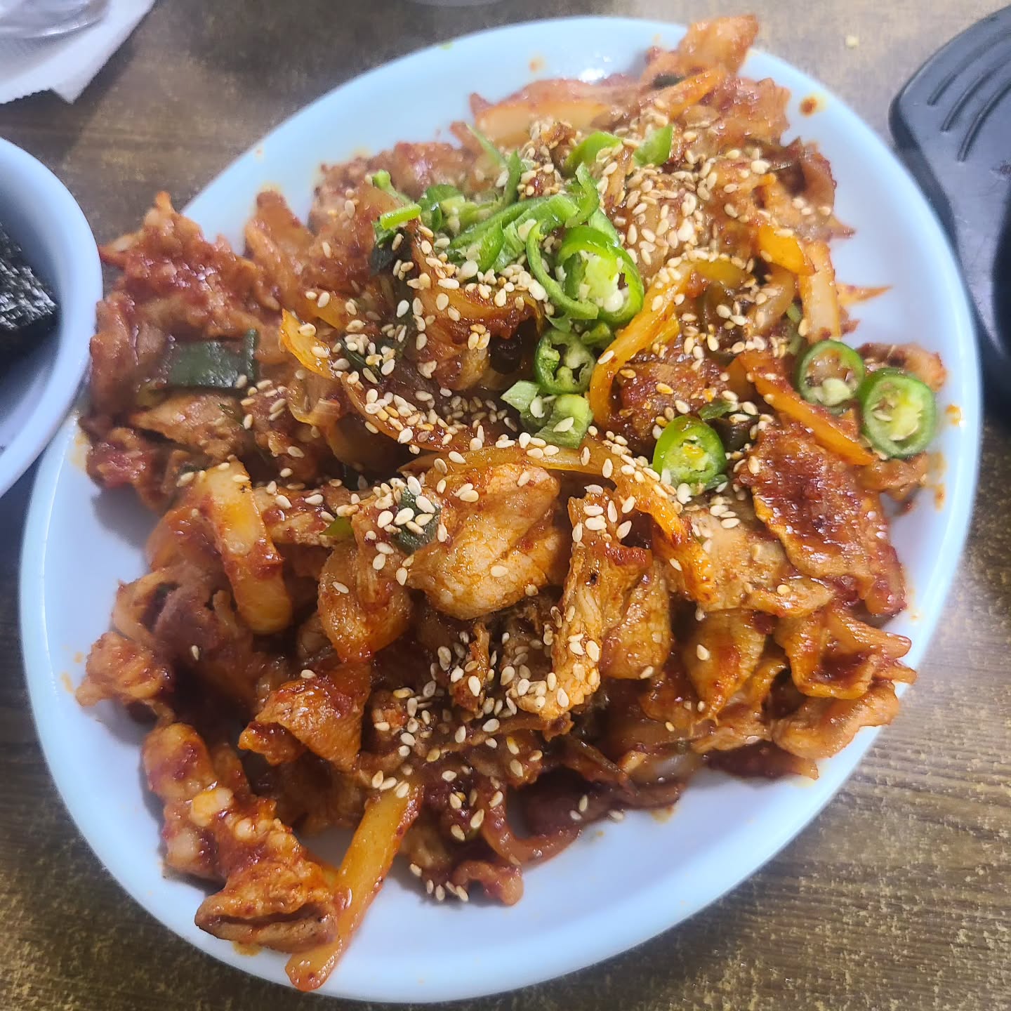 청해세꼬시 내부